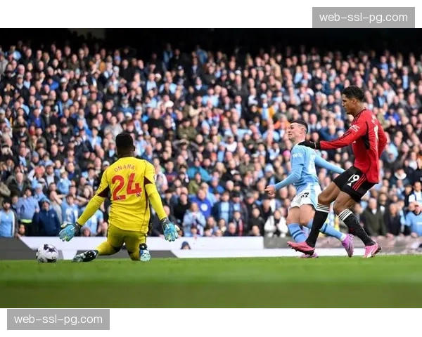 即时：曼城2-1领先利物浦，福登世界波，迪亚斯迅速扳平